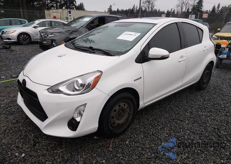 2015 Toyota Prius C Three z USA, uszkodzony, nr VIN JTDKDTB38F1108780